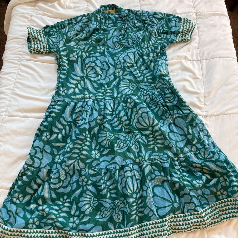 Dolma Leaf Patterned Top
